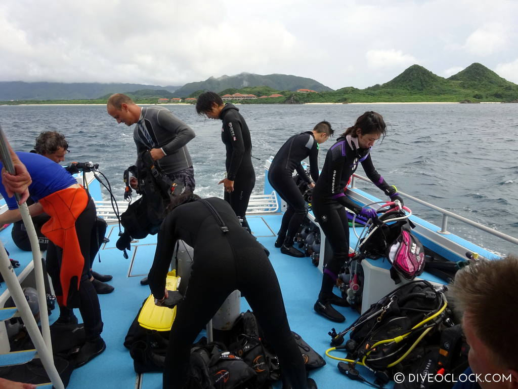 ishigaki_okinawa_scuba_diving_manta_rays_japan_diveoclock